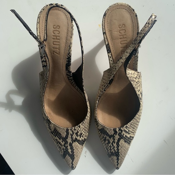 Schutz Point Toe Slingback - Picture 2 of 3